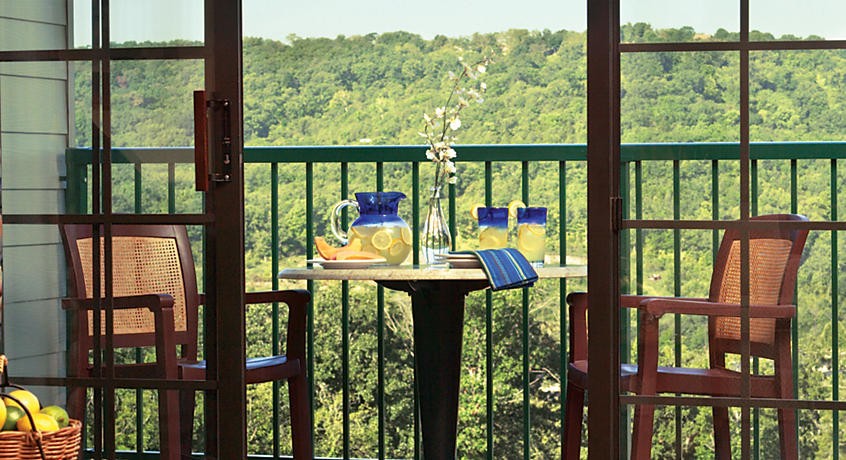 The Falls Village ~ Branson, MO ~ 1 Bedroom/Sleeps 4 ~ 3Nts 12/24/25-12/27/25