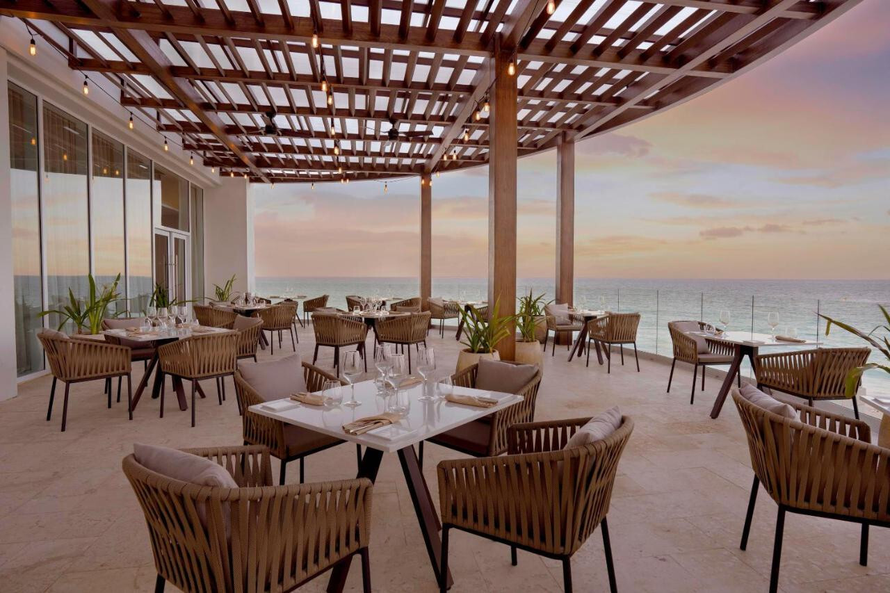 SUN PALACE CANCUN DIAMOND VIP ELITE ALL INCLUSIVE ADULTS ONLY WEEK BEST DEAL 18+