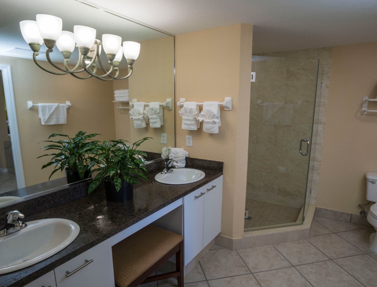 Last-Minute Deal! One-Week 1 Bedroom Apartment Vacation in Weston, South Florida