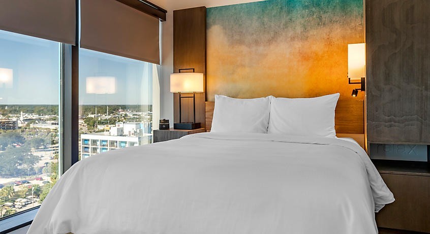 Myrtle Beach SeaGlass Tower Oceanfront Condo 1BR Deluxe Jul 5-9 2026 (4 Avail)