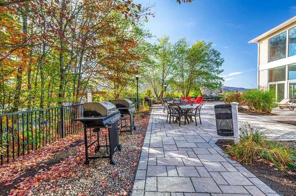OCTOBER WEEKS~Vacation Village in the Berkshires Resort -1BR CONDO~MA~ SLPS 4