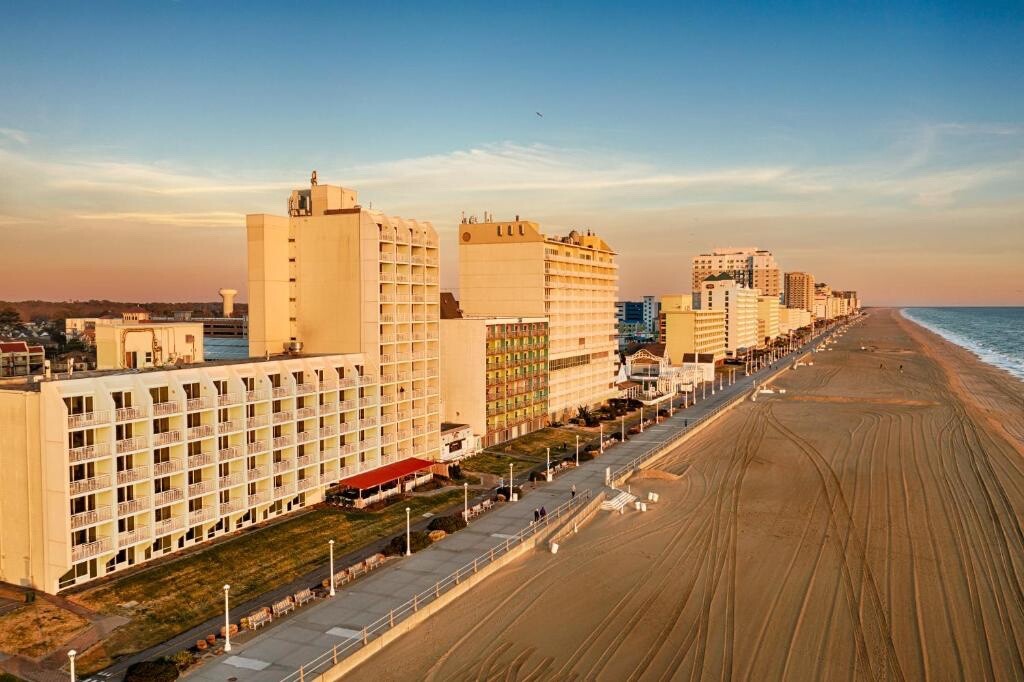 OceanSandsResort Virginia Beach Rental 1BR1BA  w Balcony June 29th-July 6th 2024