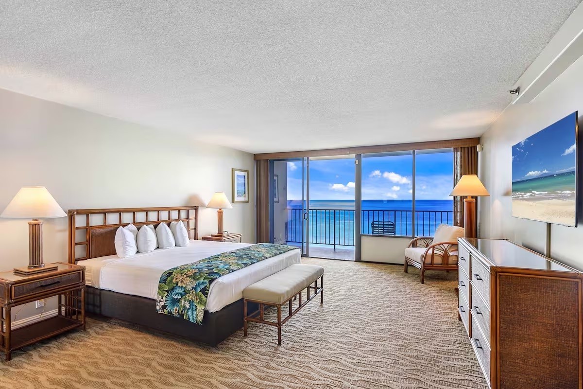 Maui 14 Nights A/C Oceanfront, 1 bedroom, 2 baths, Sat-06/27/26-Sat 07/11/26.