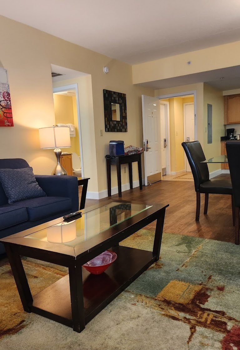 Orlando, Florida – 5 days/4 nights Silver Lake Resort – 2 Bedroom Villa 6 Guests