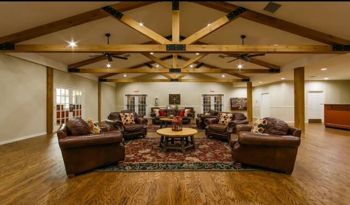 2026 WK ~Holiday Inn Club Vacations Holiday Hills~ Branson~1BR~PRICE FOR WEEK!