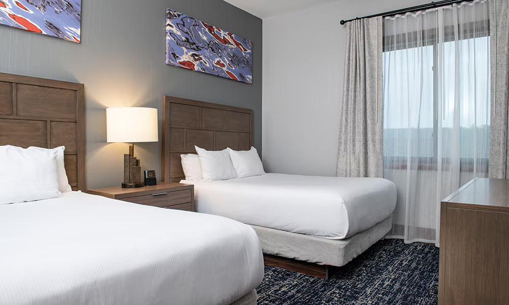 Wyndham Glacier Canyon- Aug 18-21 – 3 bedroom deluxe – Wisvonsin Dells