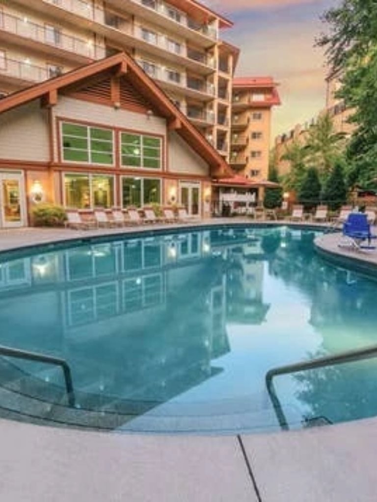 HI Smokey Mountains Tennessee Resort Vacation Rental 1/2/3 BDRM 2026-2027