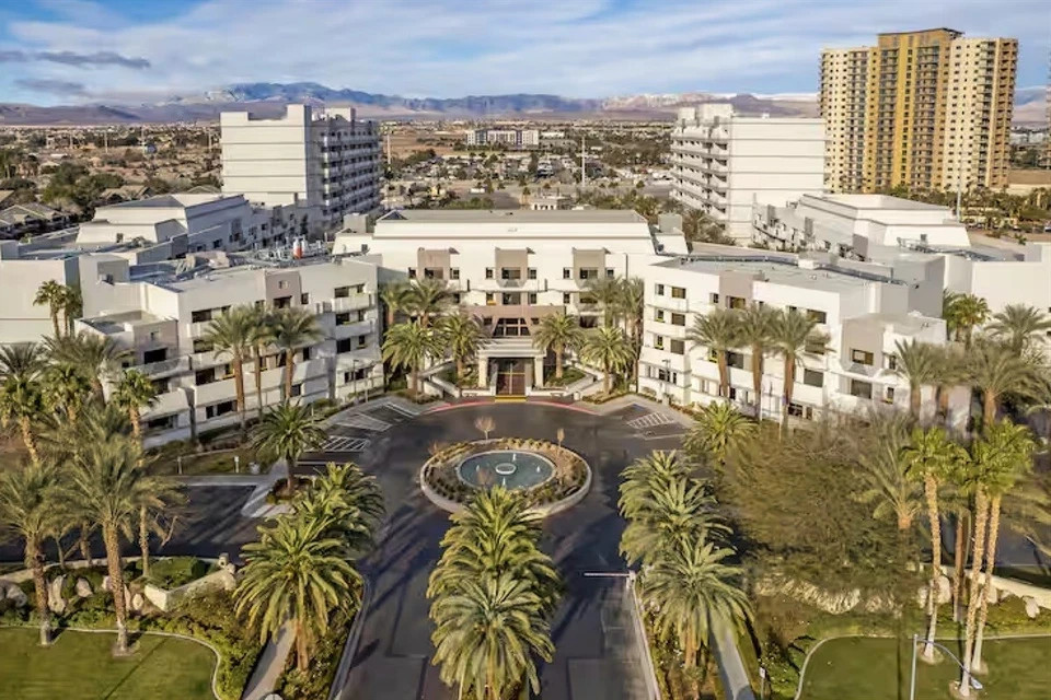 2026 WEEKS 2BR~CANCUN LAS VEGAS Resort~Vegas Condos~SLPS 6