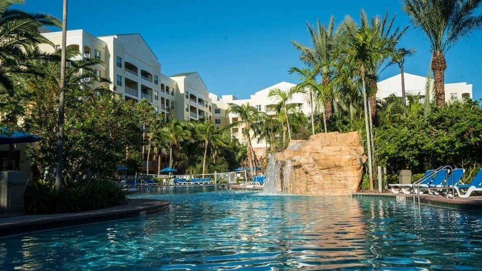 JUNE JULY WEEKS~Vacation Village at Weston ~South FL~A/B 2 BR CONDO SLPS 8