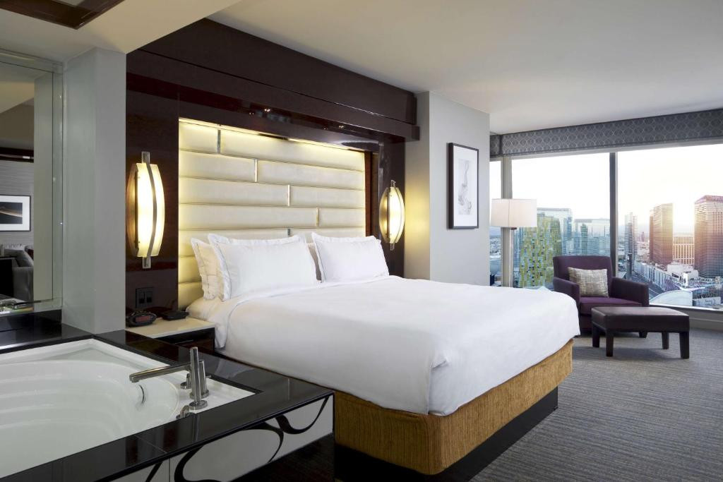 Hilton Grand Vacations Club Elara Las Vegas Grand Prix Week Rental Apartment