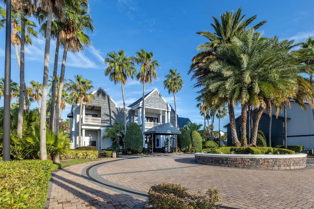 Welcome to Legacy Vacation Club Orlando – Oaks, Kissimmee, FL
