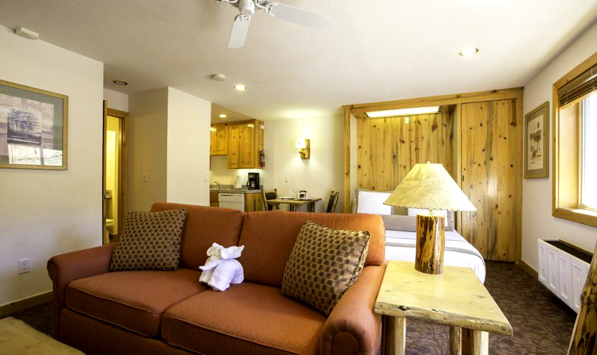 Olympic Valley / Palisades Tahoe, CA Red Wolf Lodge Studio June 14-21