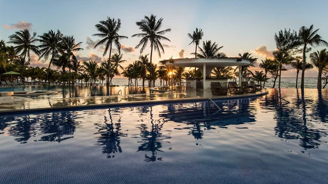 Vacation Beachfront Caribbean Resort Large Groups/Best Member Rates 10 Per Room!