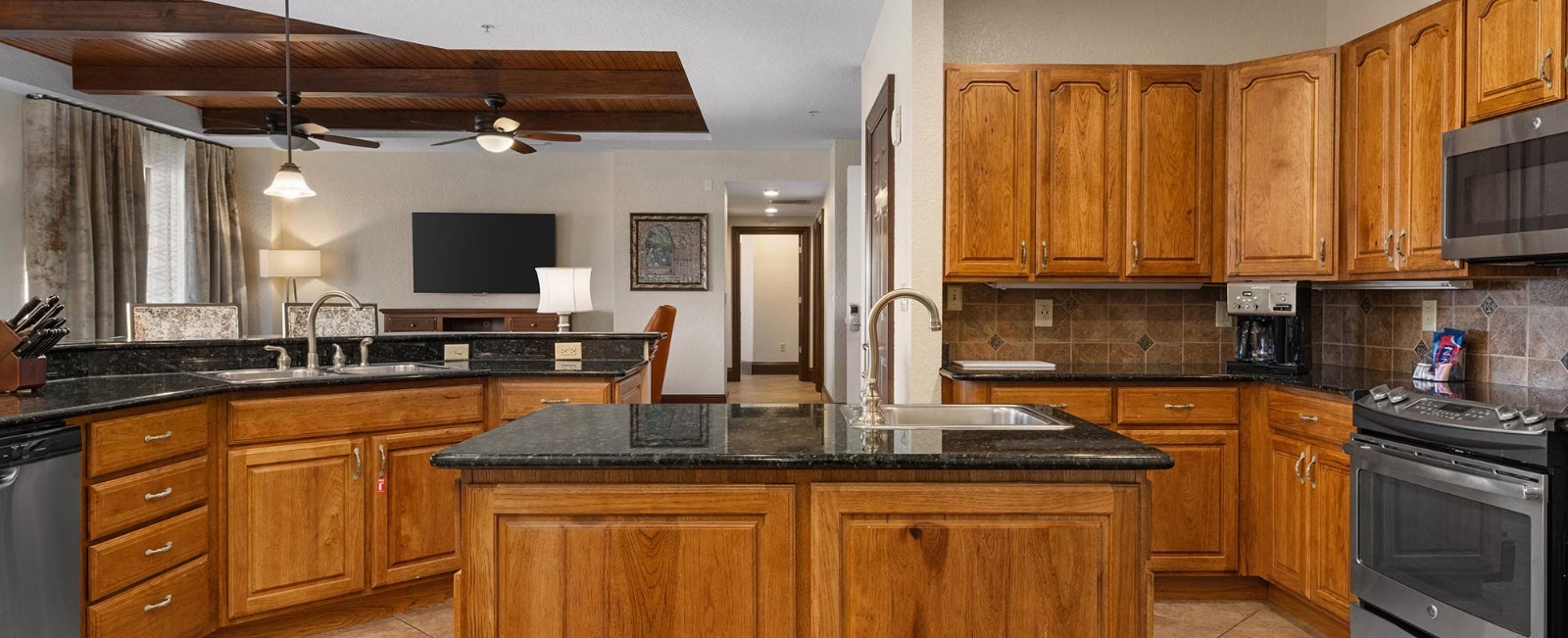 Wyndham Bonnet Creek 2BR Presidential Suite Aug 12-16 Disney Halloween Week