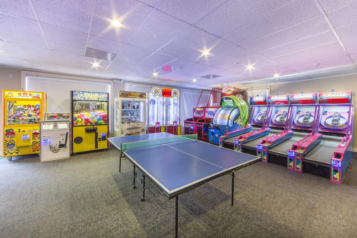 Welcome to Holiday Inn Club Vacations Oak ‘n Spruce Resort, South Lee, MA