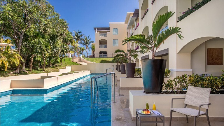 THE GRAND AT MOON PALACE/ MARGARITAVILLE/ THE FIVES & OTHER RESORTS IN CANCUN