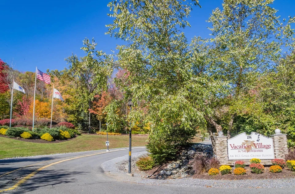 OCTOBER WEEKS~Vacation Village in the Berkshires Resort -1BR CONDO~MA~ SLPS 4