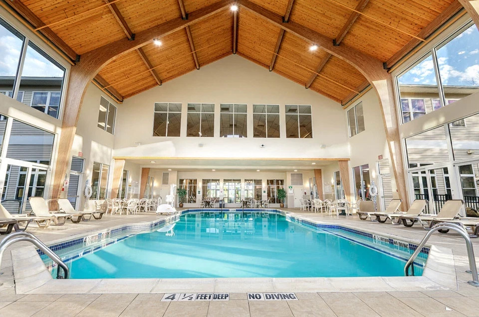 OCTOBER WEEKS~Vacation Village in the Berkshires Resort -1BR CONDO~MA~ SLPS 4