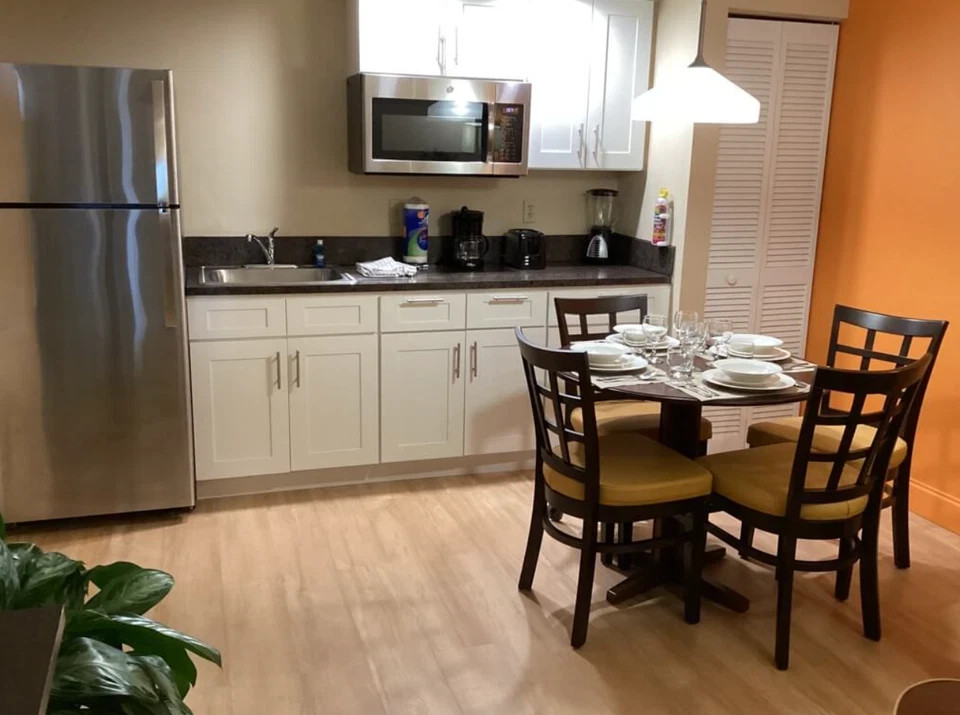 JUNE JULY WEEKS~Vacation Village at Weston ~South FL~A/B 2 BR CONDO SLPS 8