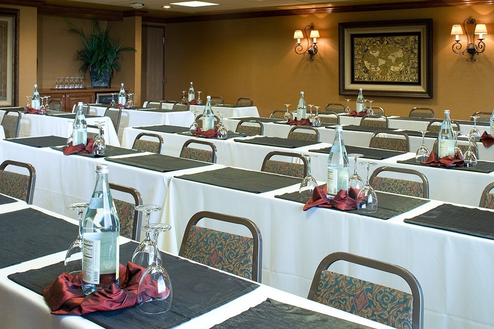 Grand Gateway Hotel ~SD~ 1 King Bed or 2 Queen Beds Guestroom – Price Per Night