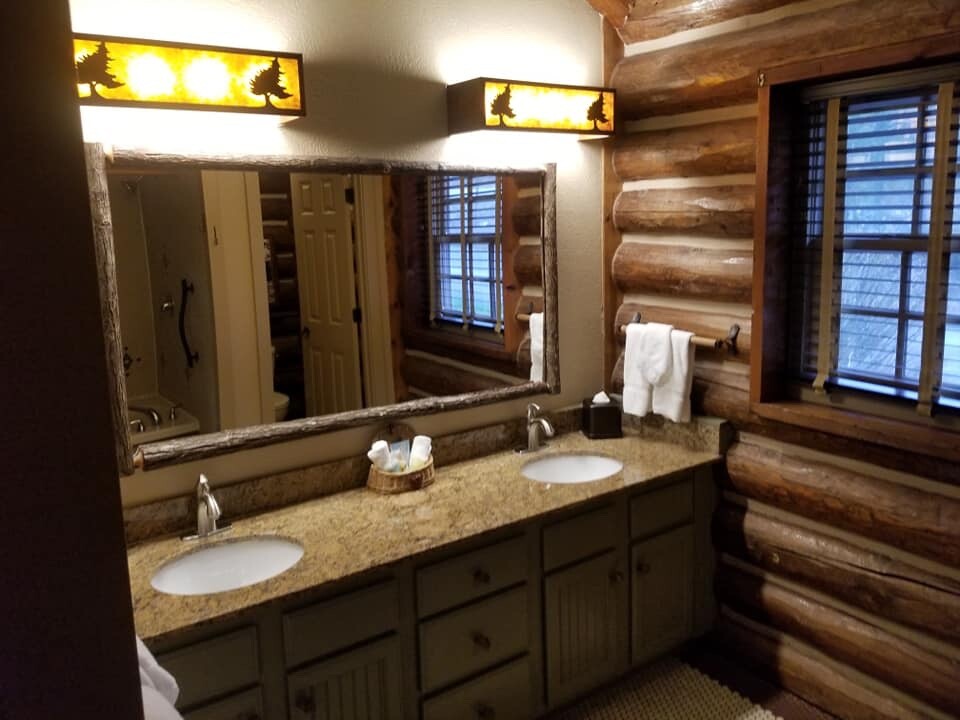2BR Cabin March 21-26th(6Days/5N)Spring Break Big Cedar Wilderness sleeps up to6