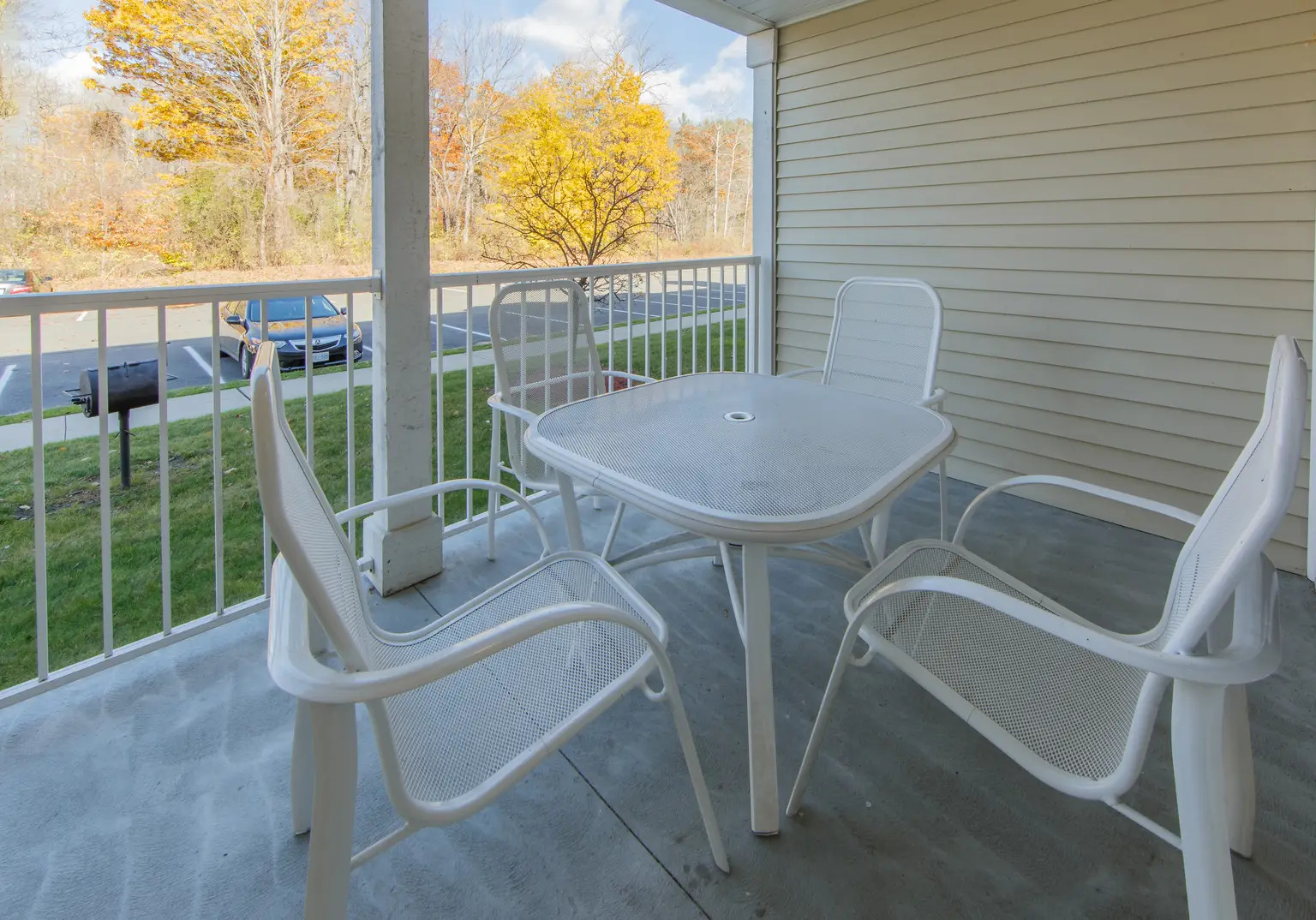 HI Oak n Spruce Resort Berkshires MA Vacation Rental 1/2 BDRM 2026-2027