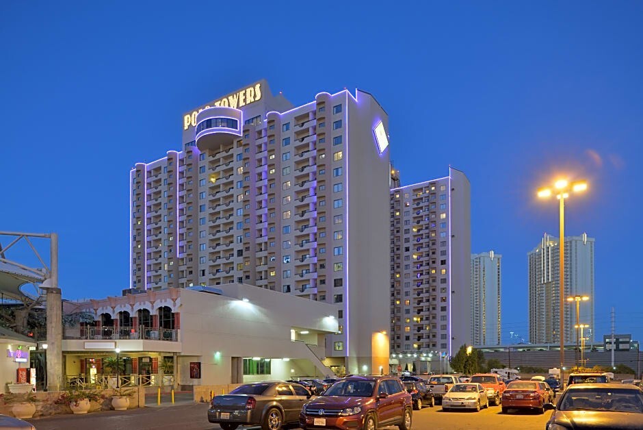 Super Bowl Weekend on the Strip- full kitchen, 4-6 people