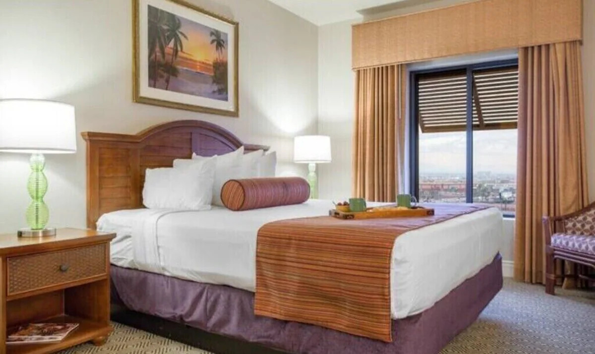 Las Vegas 2 bd 2 bath 1551 sq ft LAZY RIVER!! 5/25-26 1 night MEMORIAL WKND!
