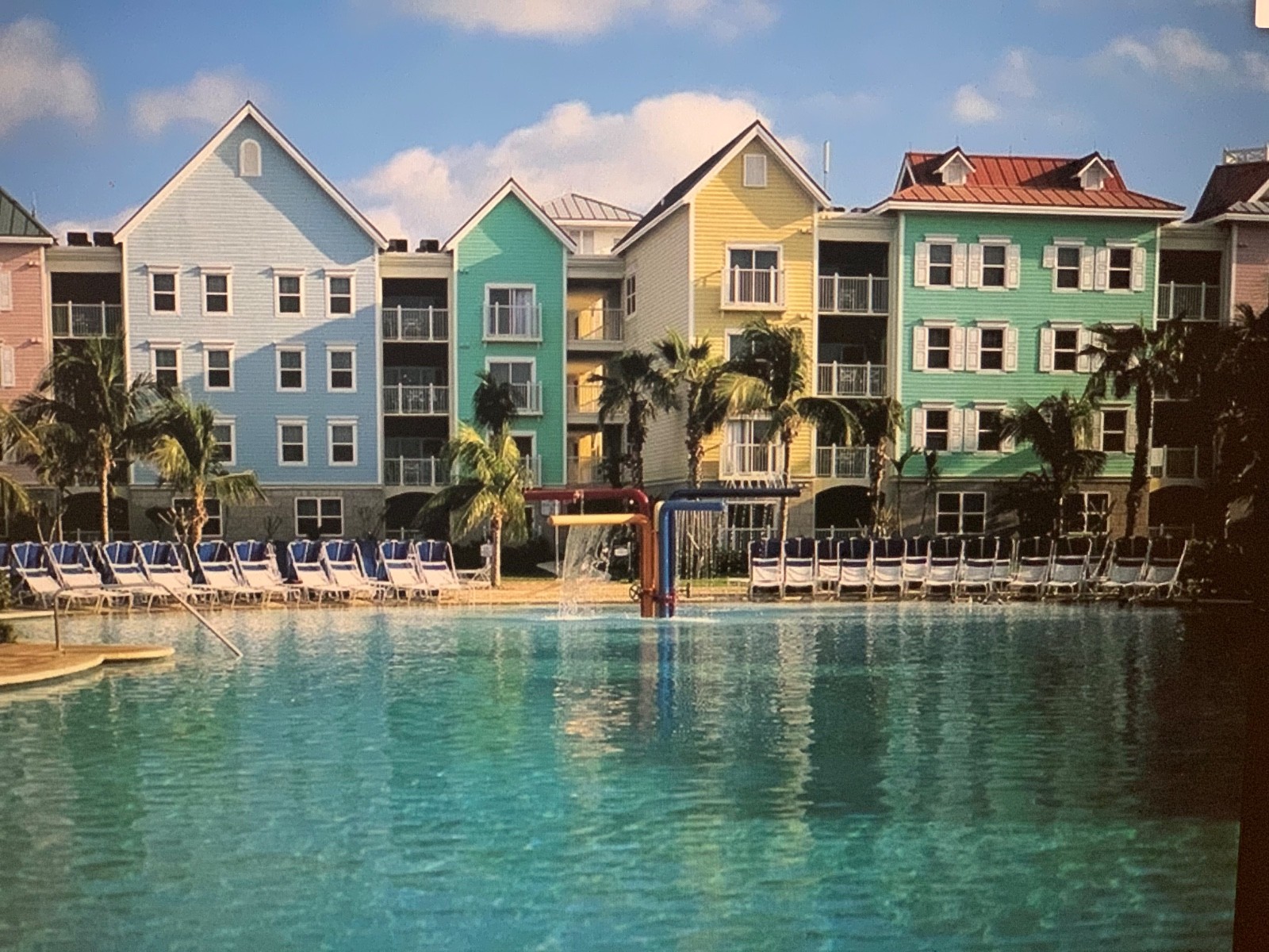 Harborside Resort at Atlantis Bahamas-Villa sleeps 10 – 7 nights 8/22-29/26