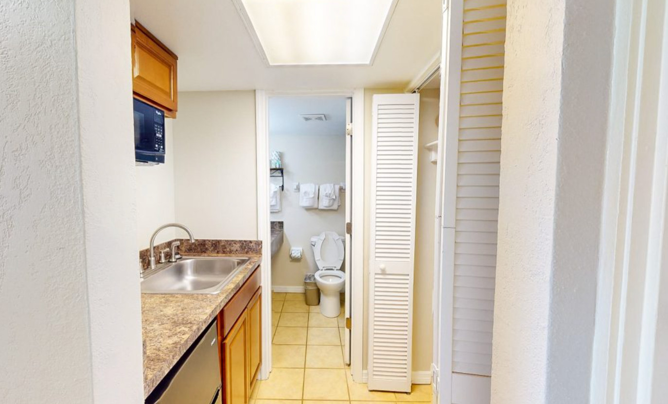 Ocean Landings Resort~Cocoa Beach,FL~Studio/Sleeps 4 ~7Nts Weekly Rental 2025/26