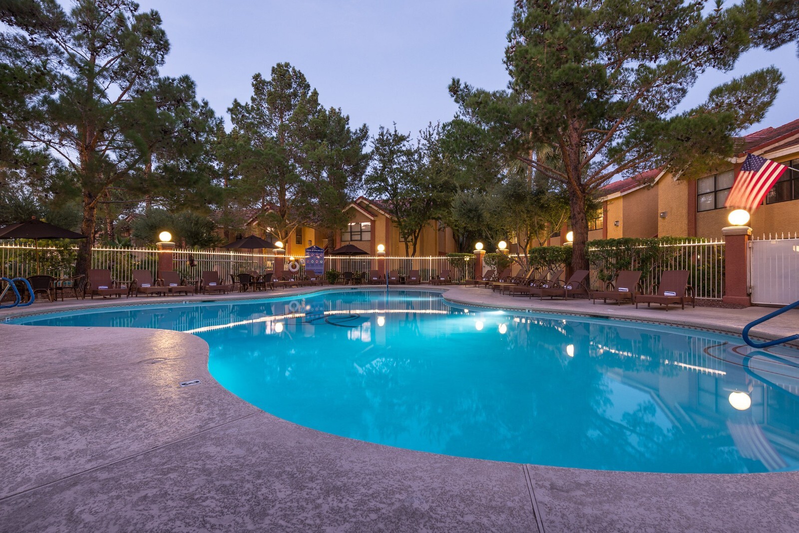 Flamingo Bay Resort ~Las Vegas NV~ 2BR/Sleeps 6 ~ 7Nts AUG/SEPT/OCT/NOV 2026