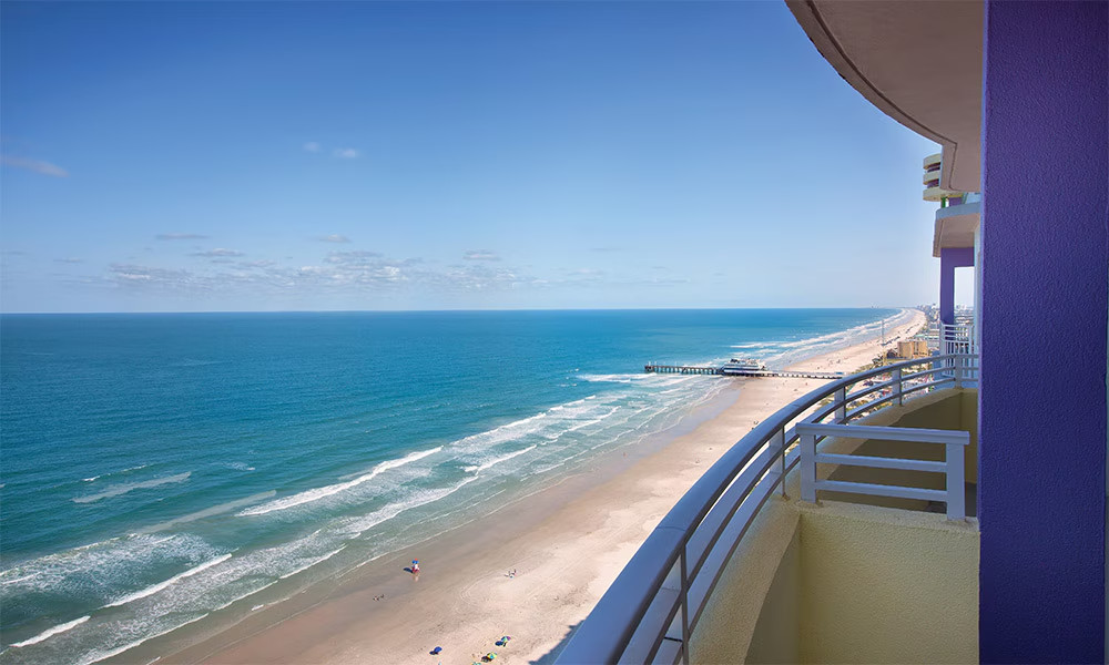 Daytona Beach – Apr -20-25 – HUGE 4 bedroom pres sleeps 12 – Wyndham Ocean Walk