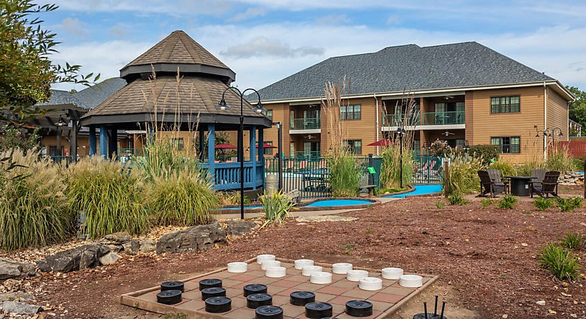 The Falls Village ~ Branson, MO ~ 1 Bedroom/Sleeps 4 ~ 3Nts 12/24/25-12/27/25
