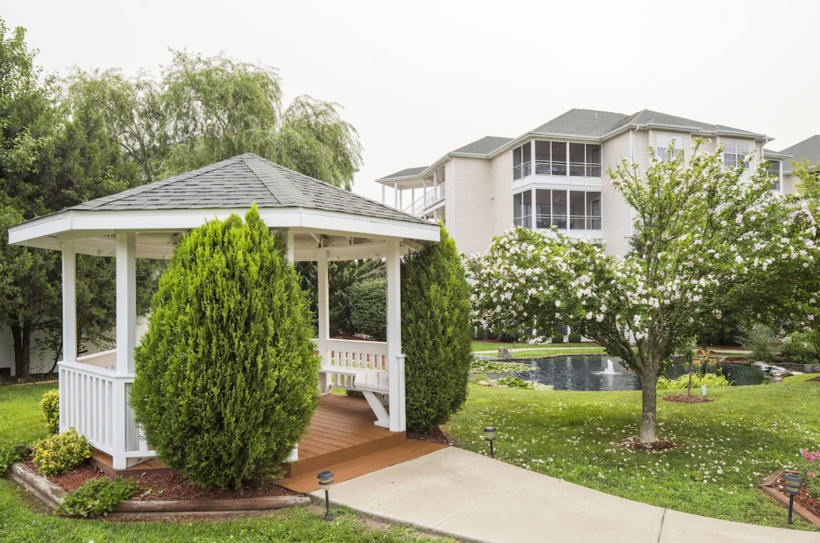 The Suites at Fall Creek ~ MO ~1BR Sleeps 4~7Nts DEC/JAN/FEB/MAR/APR/MAY 2025/26