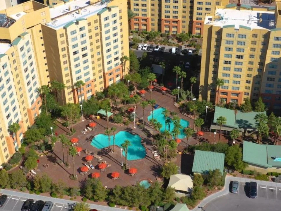 SEPTEMBER 18-25 WEEK~ Grandview at Las Vegas Resor~Vegas~2 UNITS A/B SLPS 8