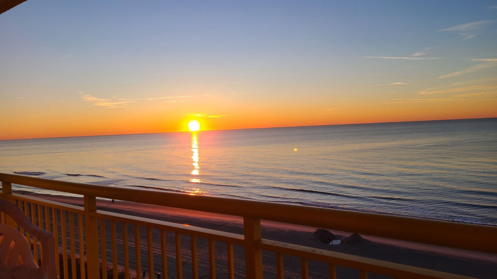 Oceanfront 3 Bedrooms Condo Sleeps 8-10 – See description for available dates