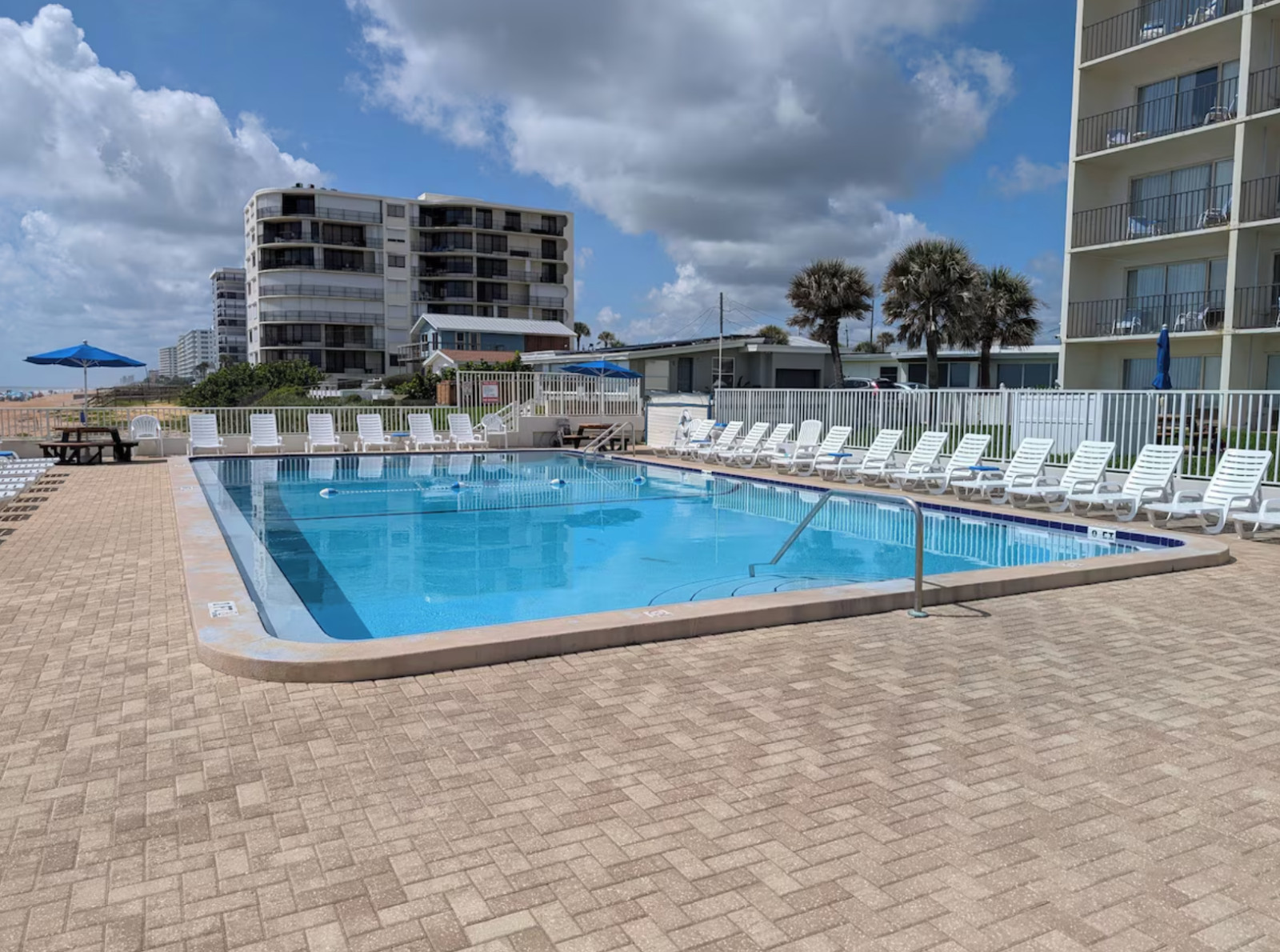 Traders Inn Beach Club ~ Ormond Beach, FL ~ Studio/Sleeps 2 ~ 7Nts AUGUST 2026