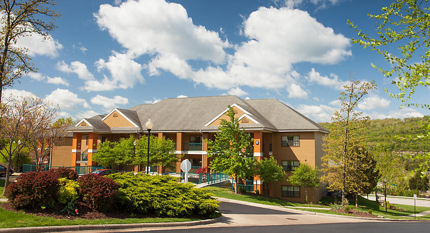 Branson, MO~Falls Village~December 23-26, 2025 Studio, Sleeps 4