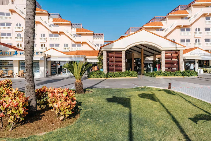 Playa Linda Beach Resort – ARUBA – Studio/Sleeps 4 -7Nts September 20 – 27, 2026
