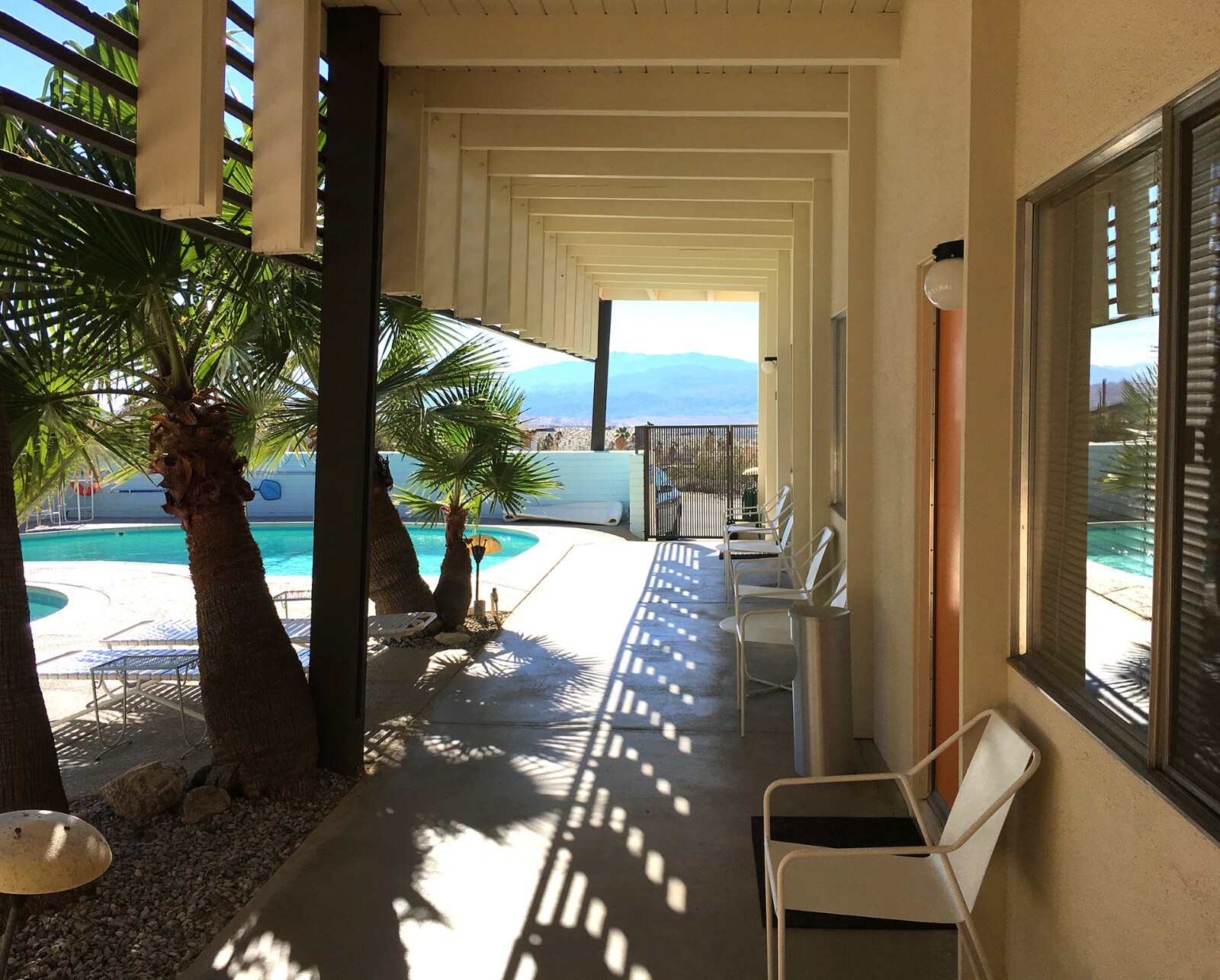 Palm Springs, California Mid-Century Vacation Rentals — Studio, 1BR, 2BR Suites