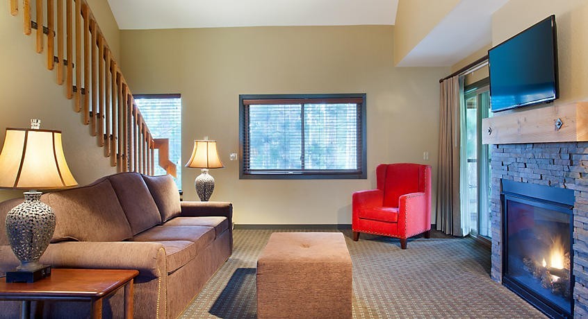 CHRISTMAS MOUNTAIN, WISCONSIN DELLS, 2 BEDROOM VILLA, SLEEPS 6, JULY 5-7