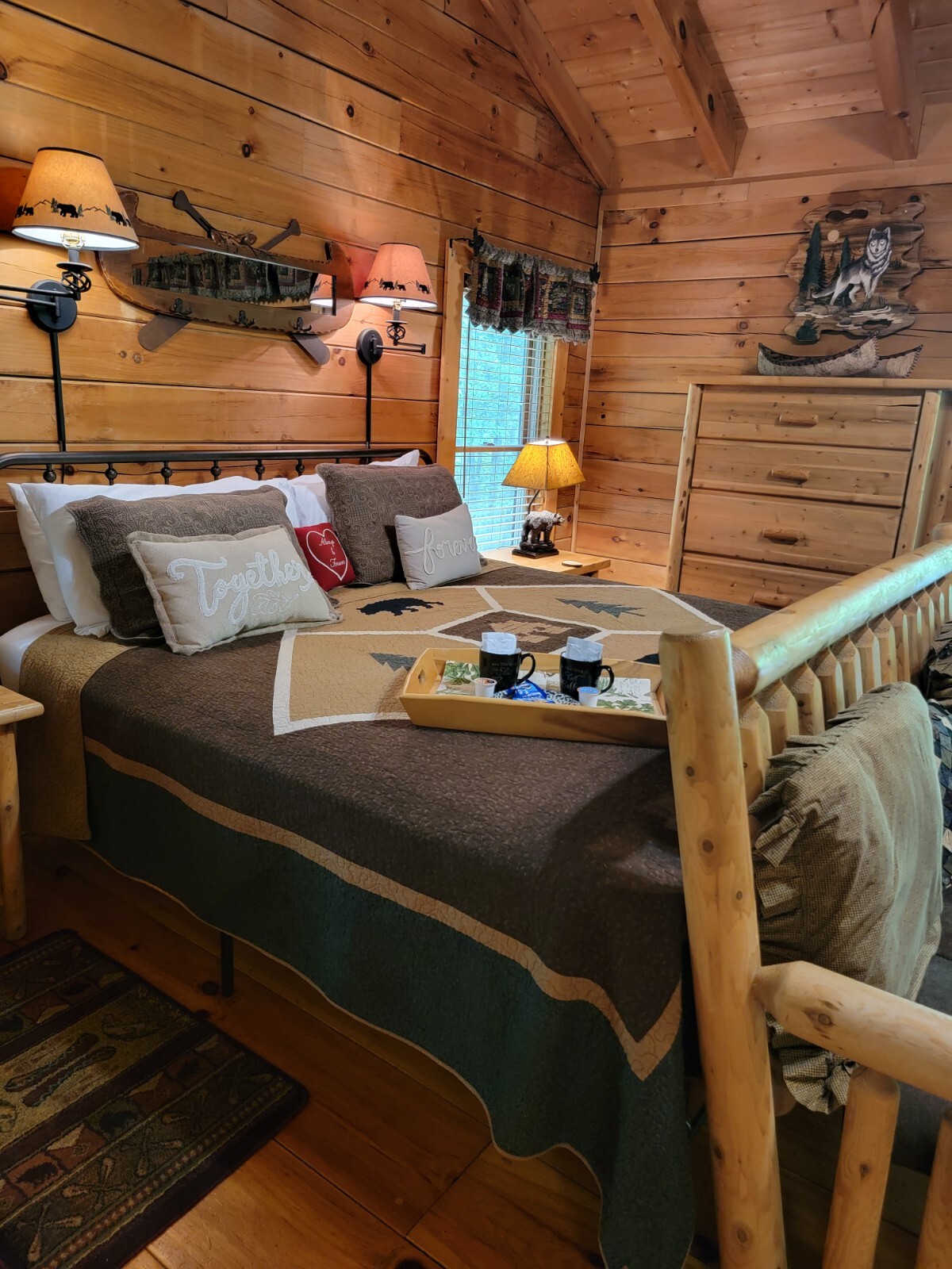 Vacation Log Cabin Rentals Pigeon Forge, Smokey Mountains of East Tennessee