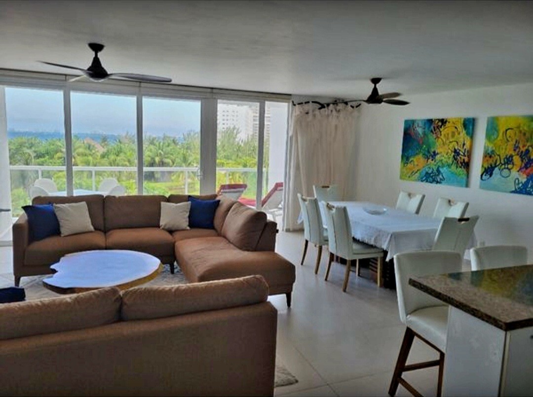 Vacation Rental, Amara Cancun Beachfront Condo, Mexico. 2 bedrooms/2 baths.
