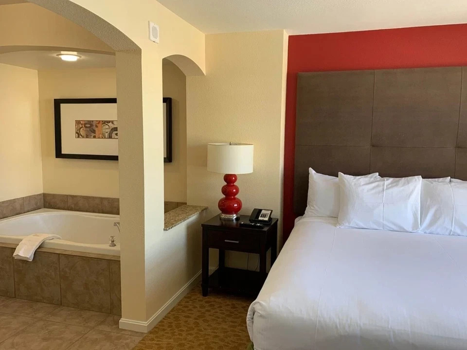 SEPTEMBER 18-25 WEEK~ Grandview at Las Vegas Resor~Vegas~2 UNITS A/B SLPS 8