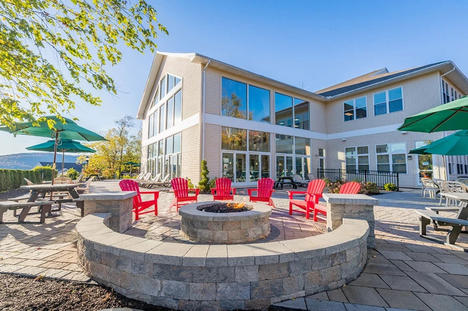 OCTOBER WEEKS~Vacation Village in the Berkshires Resort -1BR CONDO~MA~ SLPS 4