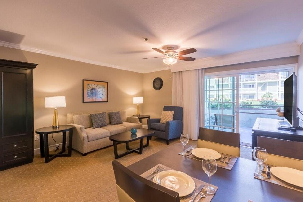 Carlsbad Inn Beach Resort 12/23-12/30/2023, 1 bedrm unit w/ Partial Ocean View