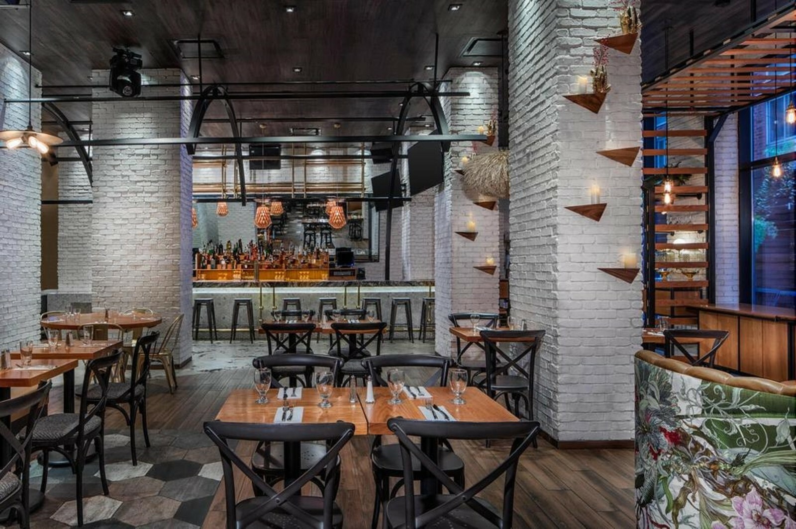 Double Tree by Hilton New York City Times Square West – Daily & weekly rentals