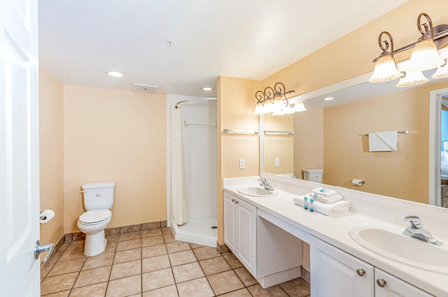 Vacation Village at Parkway -Florida- 2 Bedroom Suite – Weekly Rentals 2026