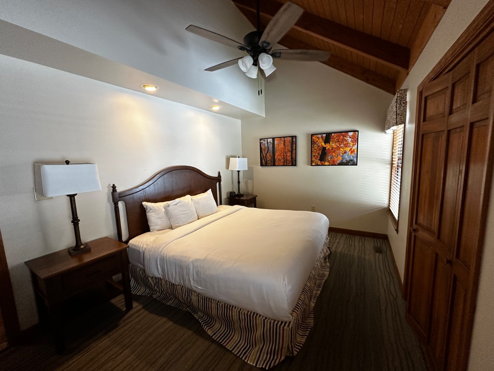 2 bdrm cabin w loft, 4nts, in Gatlinburg, TN at Mountain Loft Resort, JUNE 22-26