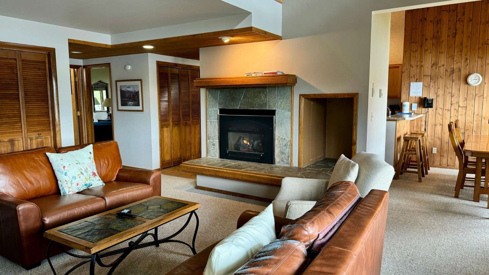Xmas Ski Week!! Lake Condominiums at Big Sky, Montana Dec 20-27 (sleeps 6-8)